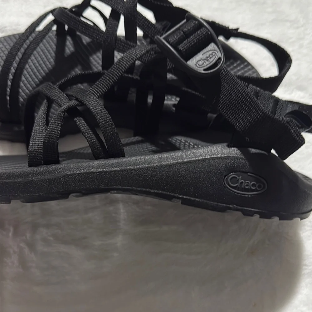 Chaco Black Adventure Sandals with Adjustable Straps size 9 - Picture 5 of 8
